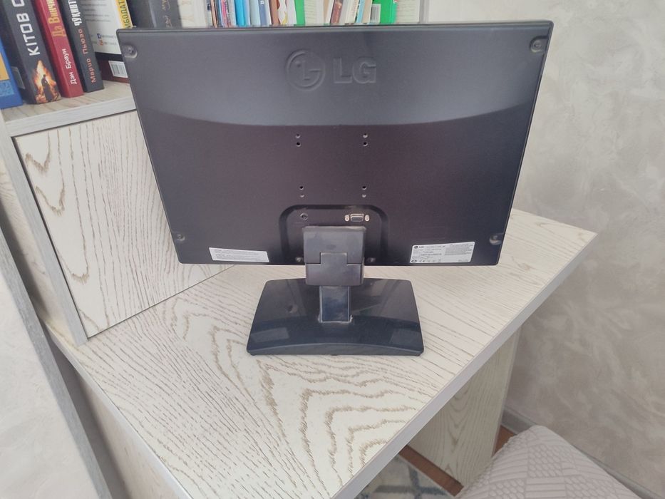 Ofis uchun oddiy kompyiter