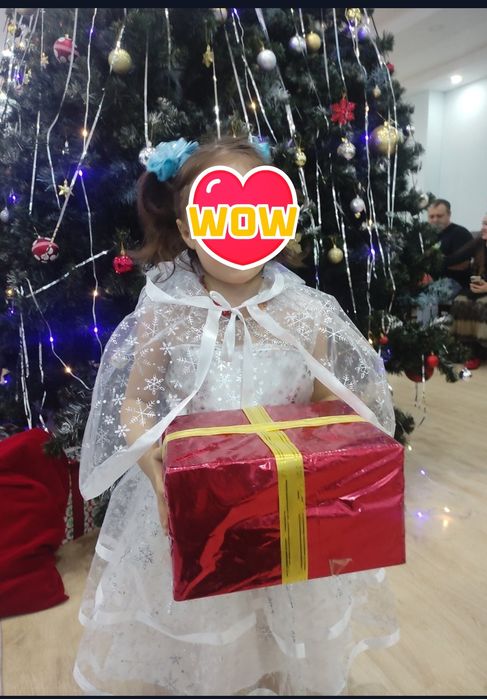 Платье снежинки с накидкой