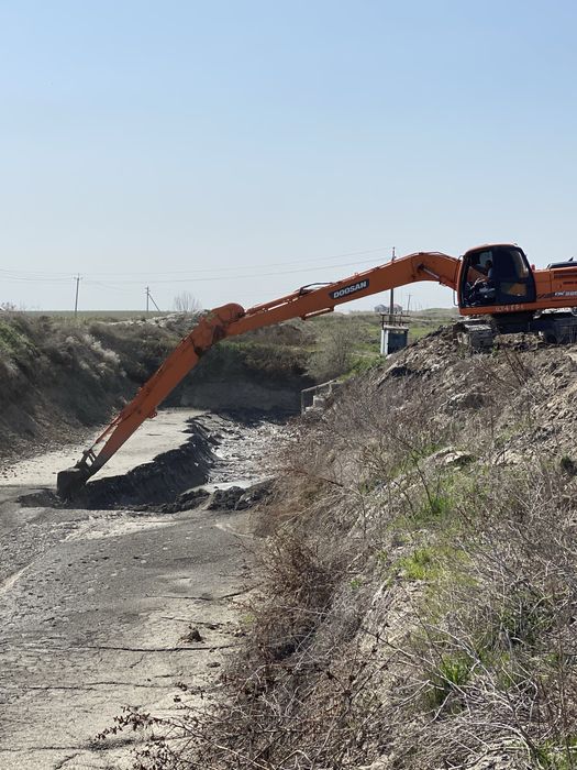 Экскаватор Срочно сотилади Doosan 225, 16 метрлик