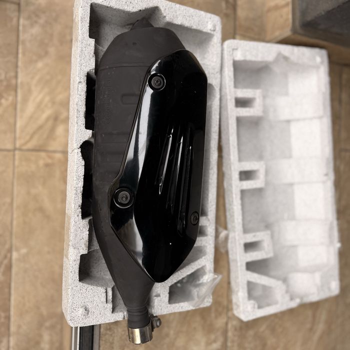 Evacuare Vespa GTS 125