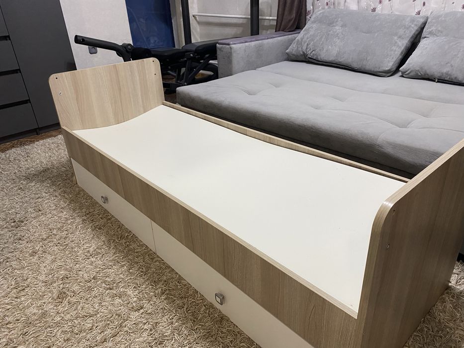 Продам кровать в хорошем состоянии