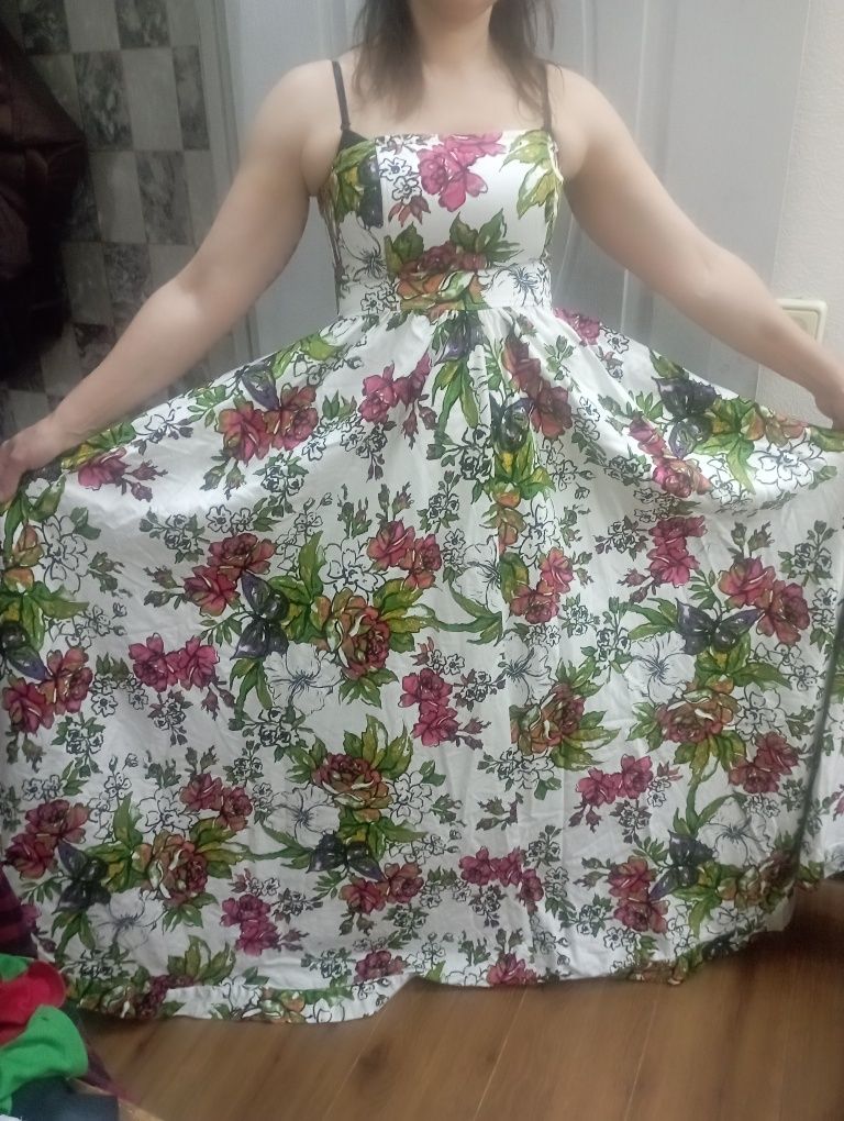 Женские платья на лето