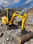 De VÂNZARE De inchiriat mini escavator 2,7 t.
