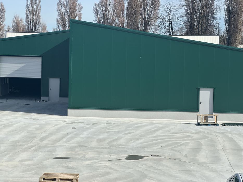 Persoana juridica inchiriaza depozit 580 mp cu platforma betonata 1200