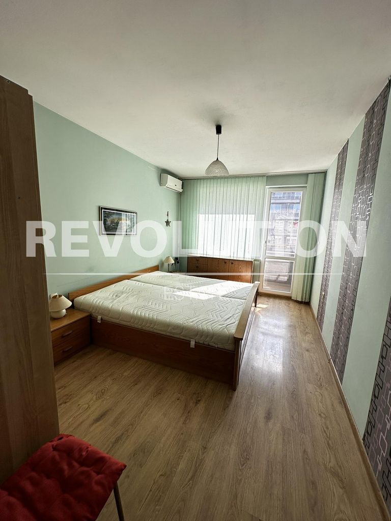 Дава се под наем Тристаен апартамент в Пловдив, Кършияка - 75 кв.м за 500 € - Снимка #3
