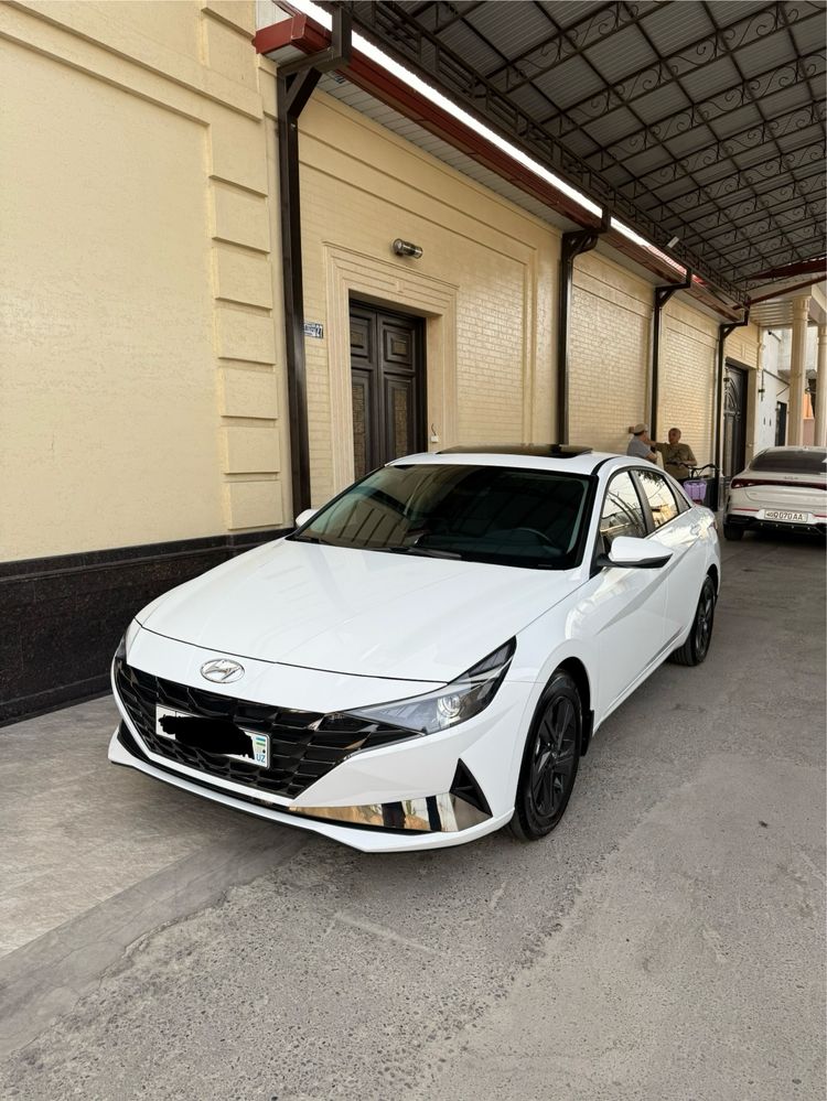 Hyundai Elantra 2022-23