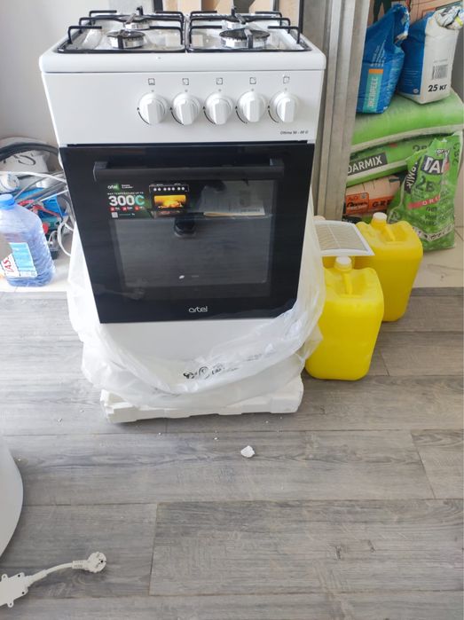 Продаю газовую плиту