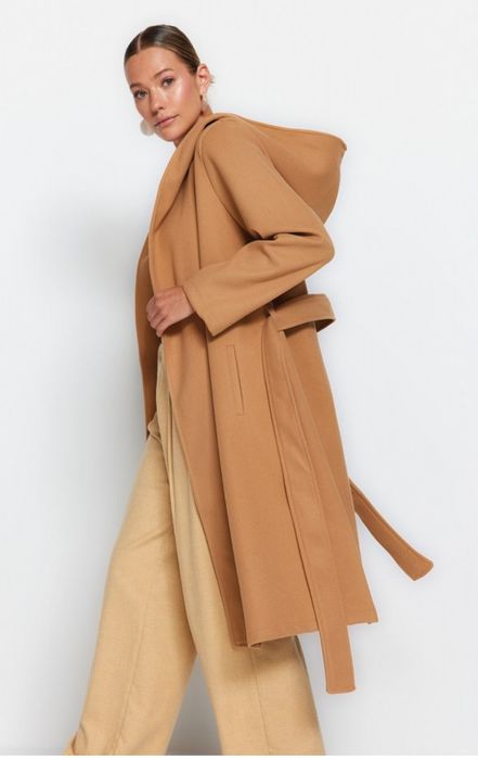 Пальто женское продаю