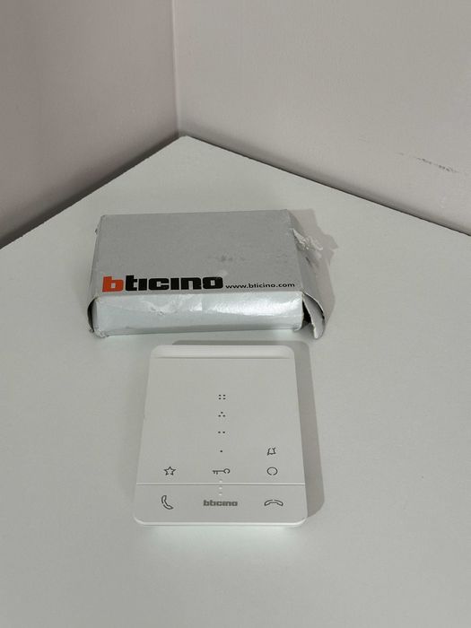 Post interior / interfon Bticino / Legrand CLASSE 100A16E