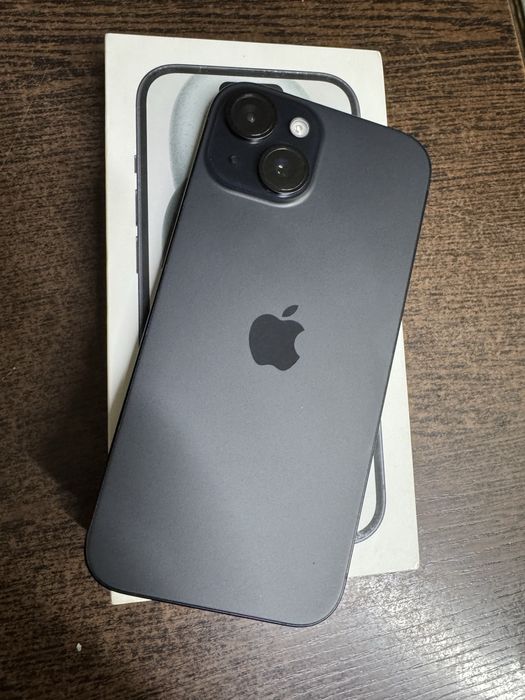 Айфон 15. Акб 100%. Всего 1 месяц в использовании. Идеальный!