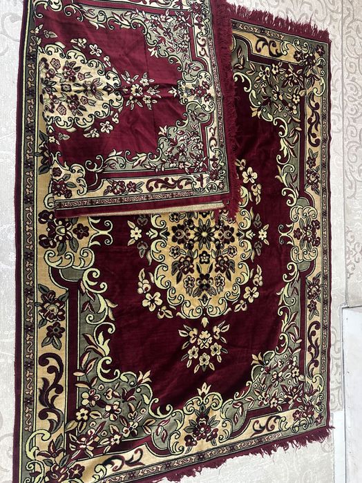 Диван креслолар учун гиламча