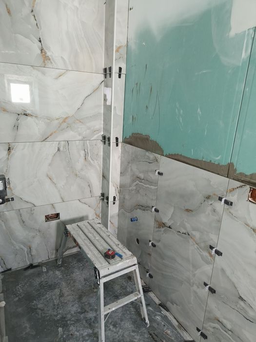 Meserias - faianta, gresie , parchet , glet, montaj usi, etc.