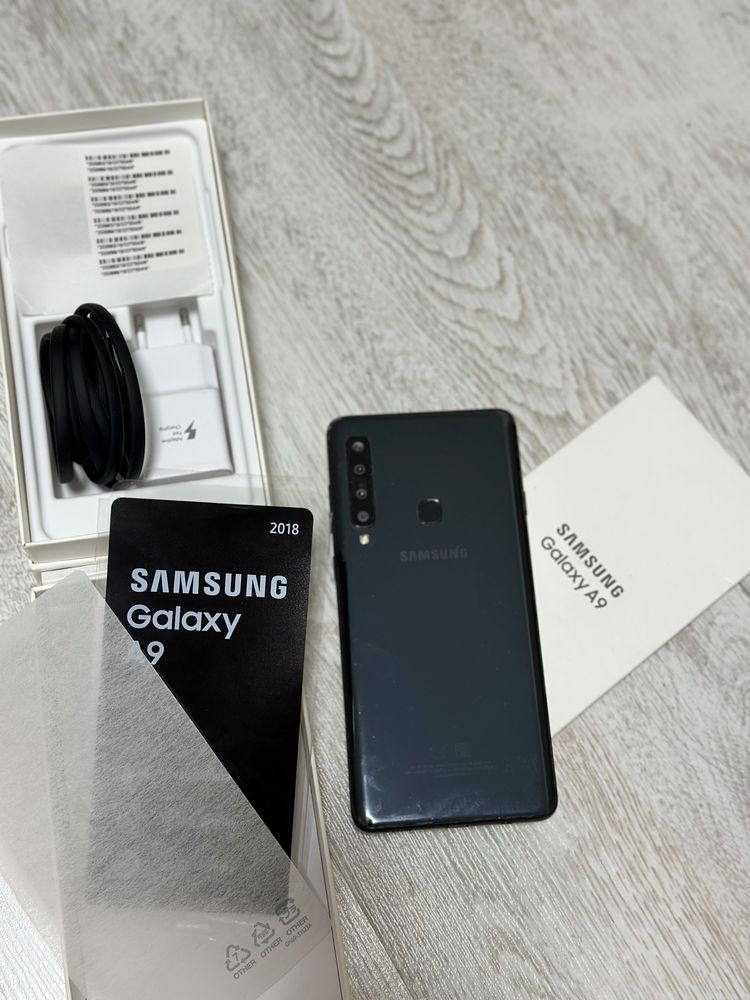Продам Samsung A9 2018 года