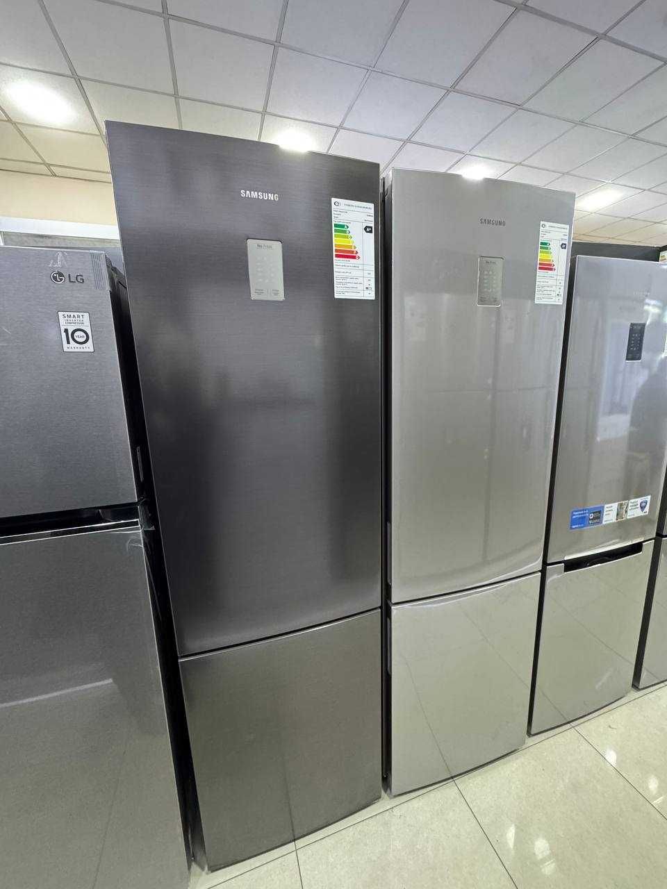 Холодильник SAMSUNG Full No Frost/Inverter RB37P5491B1