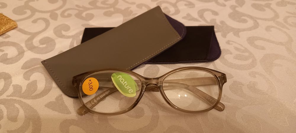 Нови немски очила за четене + 3,0 диоптъра, шарнир, кожен калъф