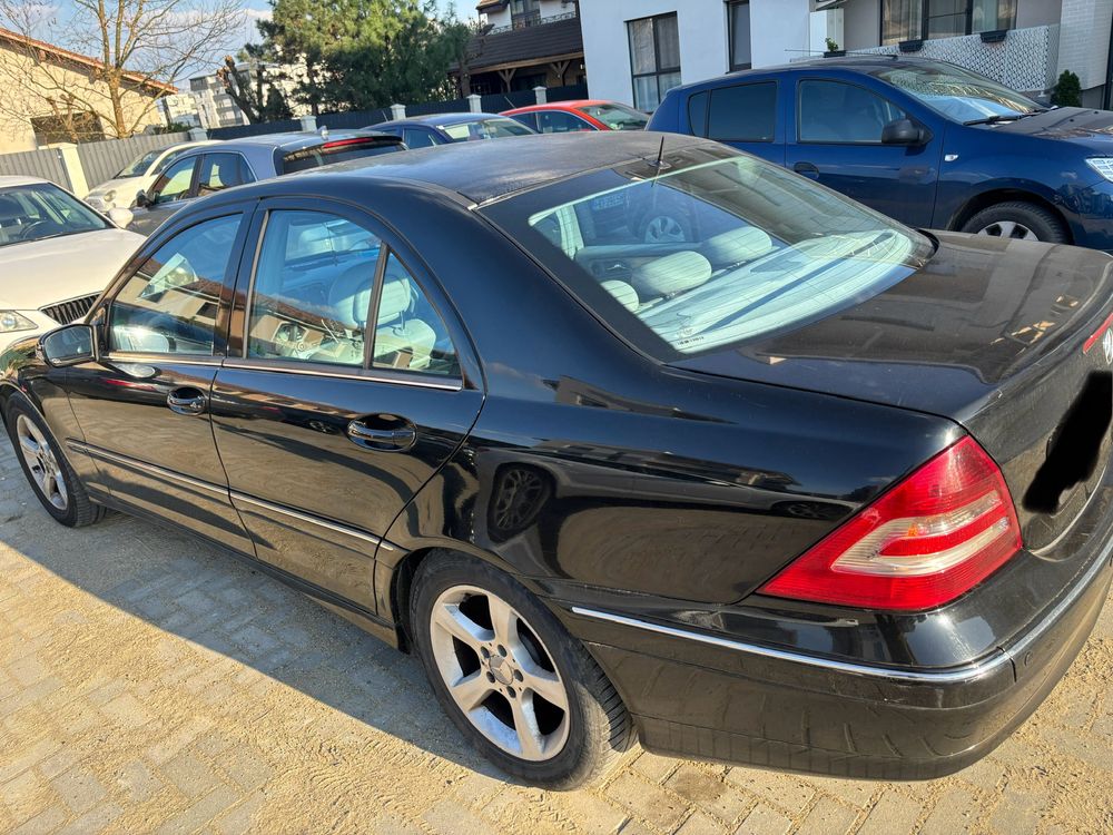 Vand Mercedes C class 2004