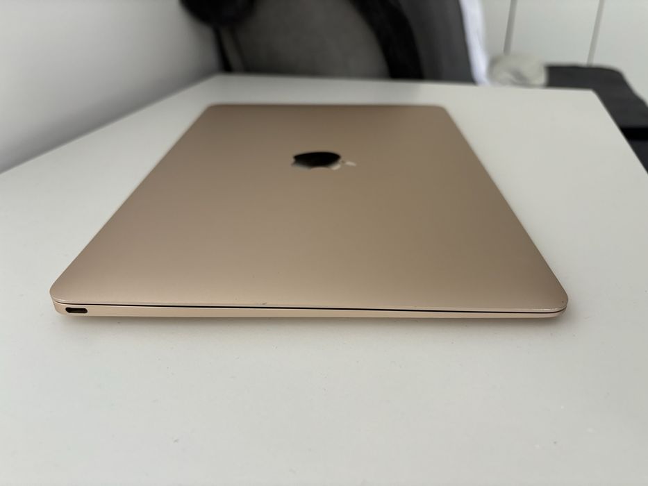 Macbook Gold, intel core M3, retina 12”, 8 gb ram, 256 ssd