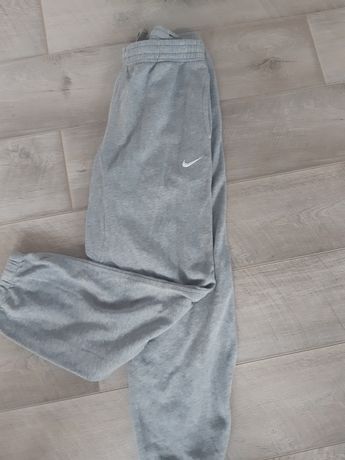 Pantaloni Nike marimea L