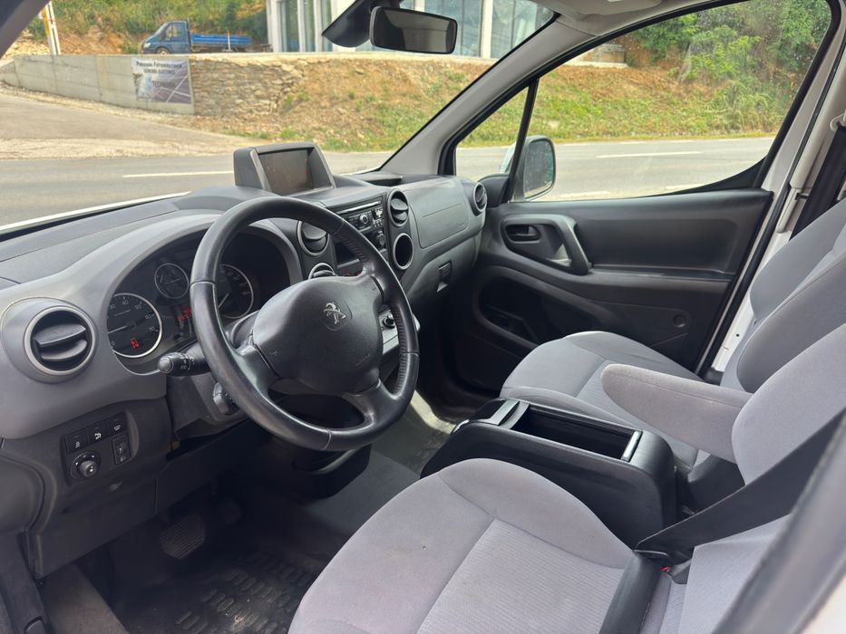 Peugeot Partner 1.6 HDi an 2015, Cutie automata, Navigatie, Diesel