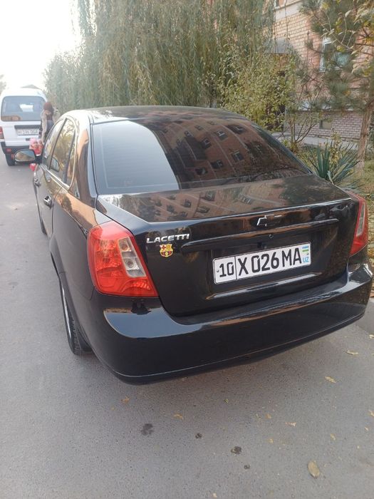 Lacetti 2010 benzin