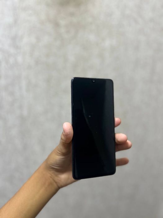 Idela holatda 4/64 galaxy A41