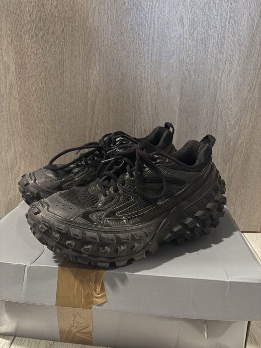 Balenciaga Defenders/Bouncer