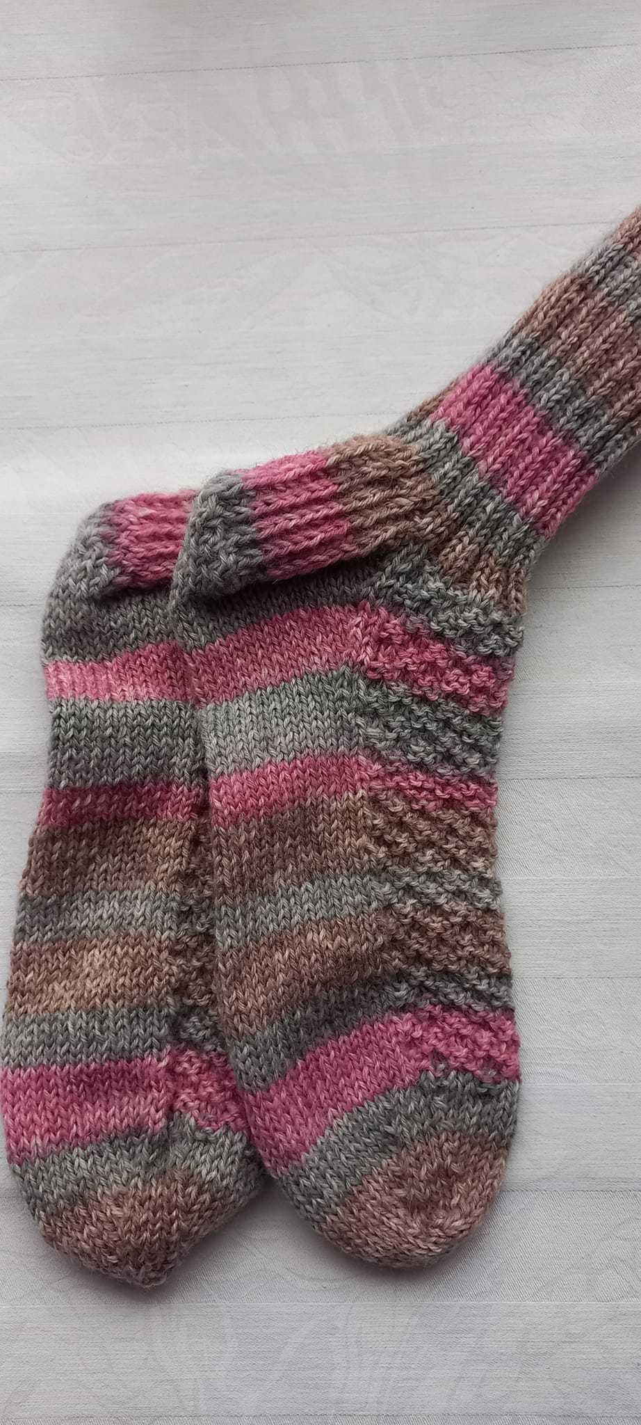 Ciorapei tricotati manual