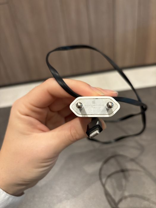 iPhone 11 • 128GB • Бял • Много добро състояние