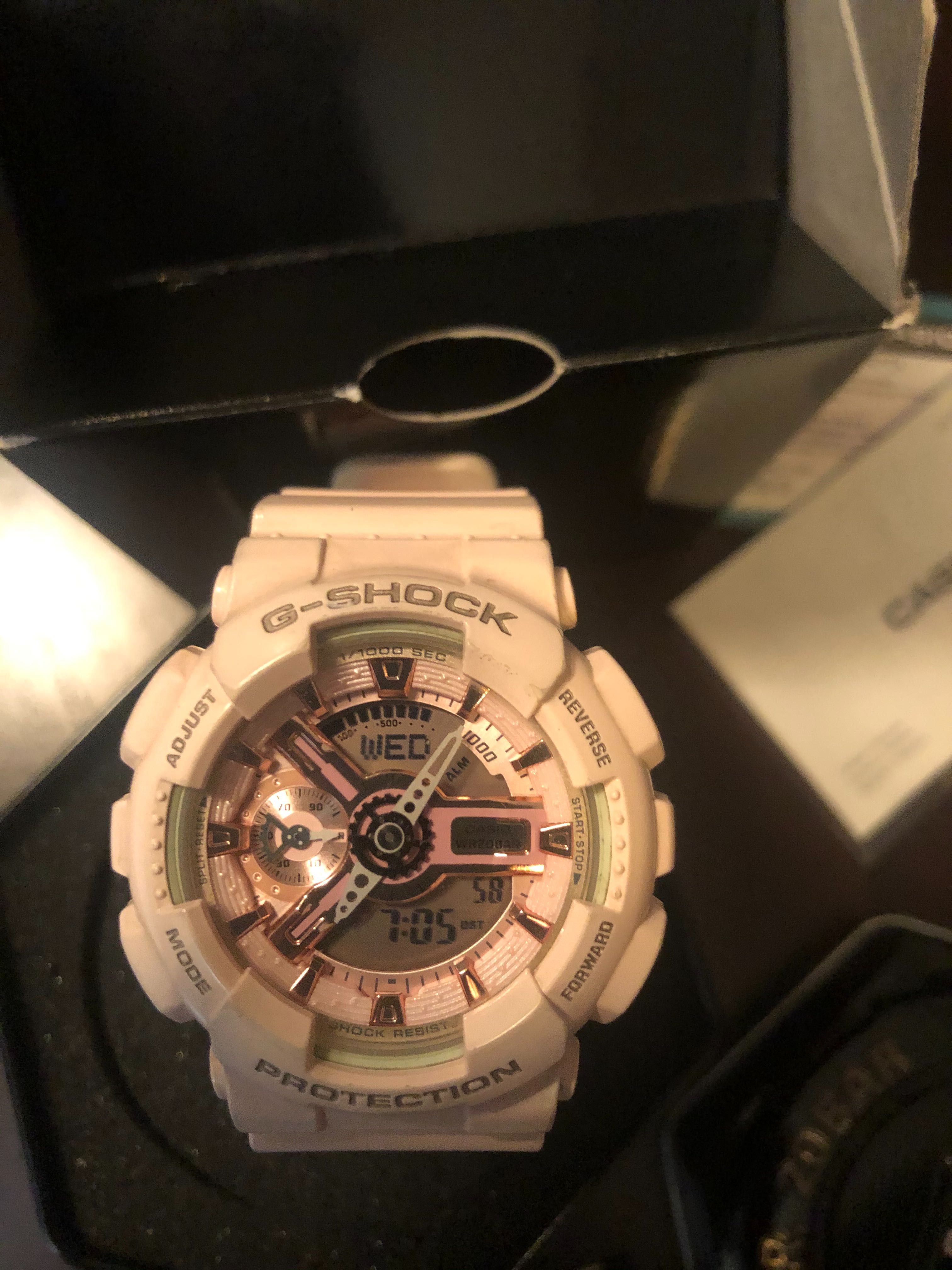 часовник G-Shock дамски розов