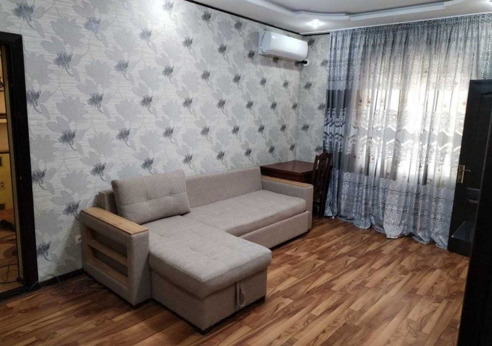 Кадышева 2-х комнатная