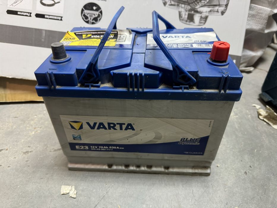 Продам аккумулятор Varta 70 ah, обратная