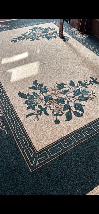 Срочно продаётся ковёр