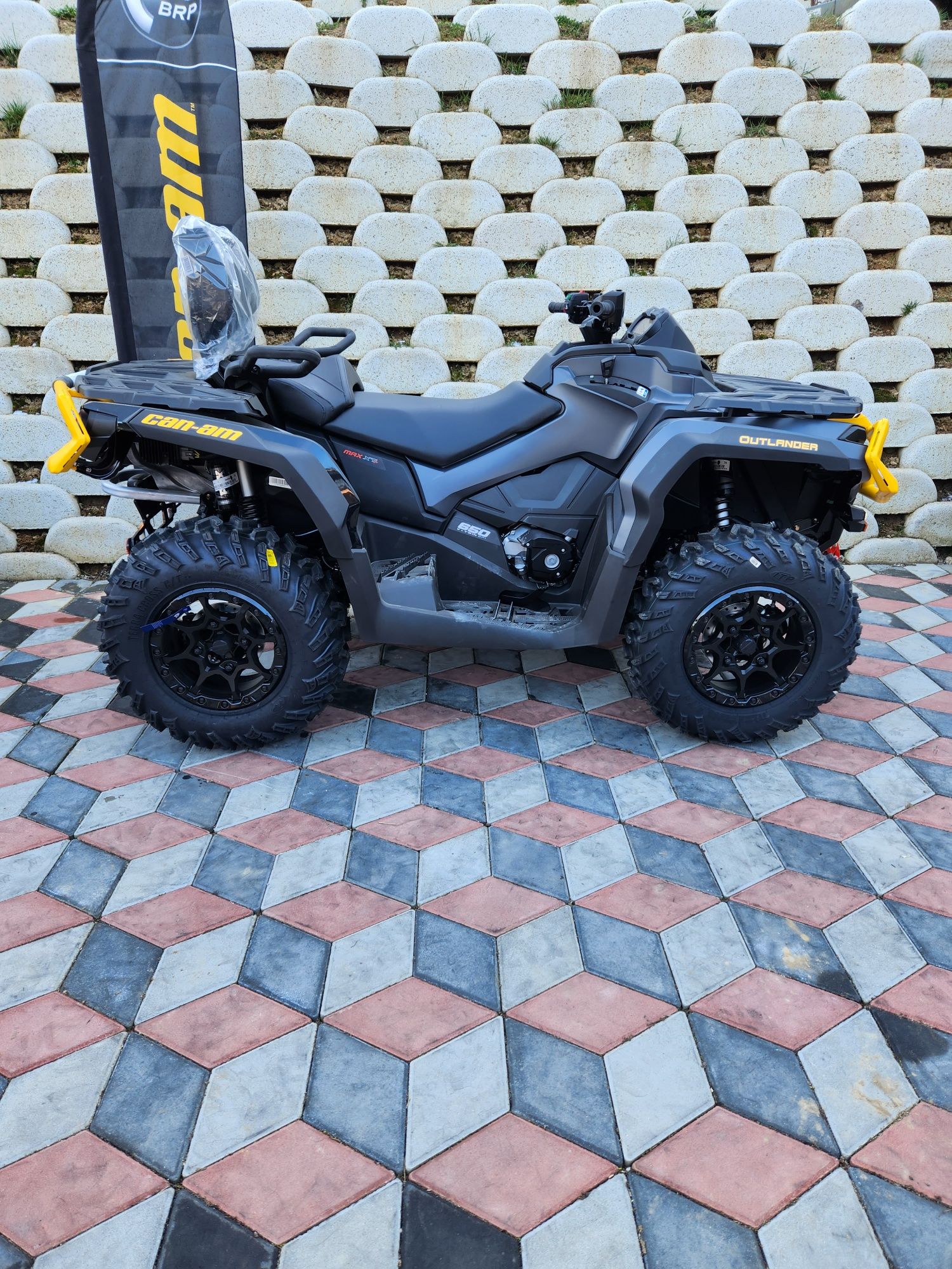 ATV Can-am Outlander MAX XTP 650 T 2023 INMATRICULABIL