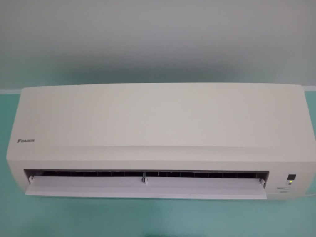 Климатик Daikin 12 FTXB35C2V18