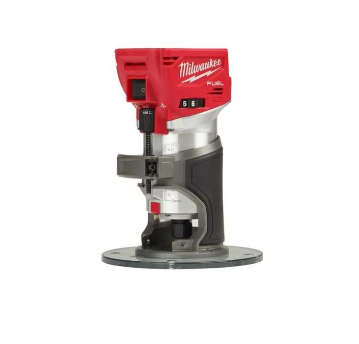 Freză de contur cu bucsa de 6 mm M18 FUEL™ Milwaukee M18FTR
