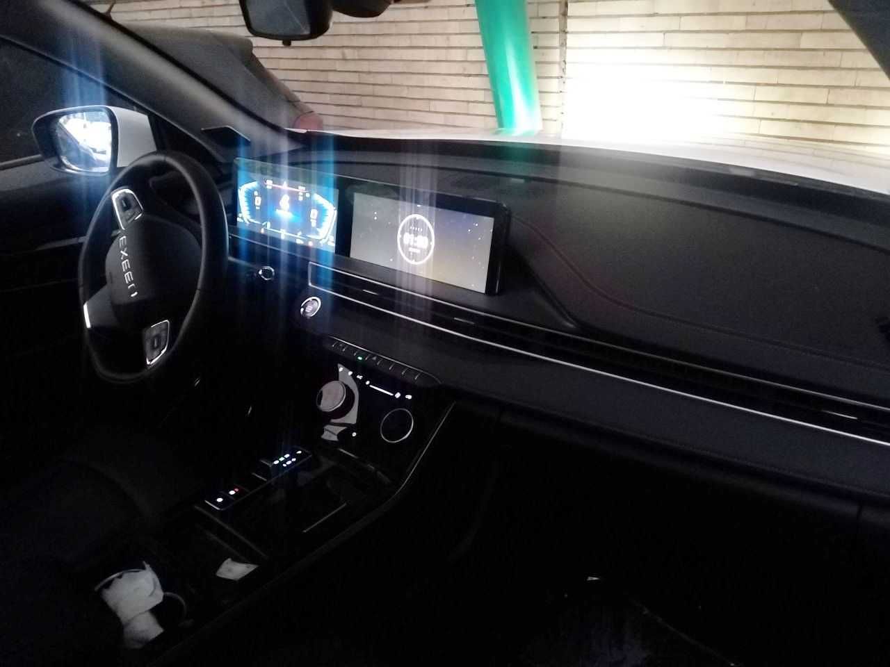 Продам новый автомобиль гибрид Chery Exeed LX