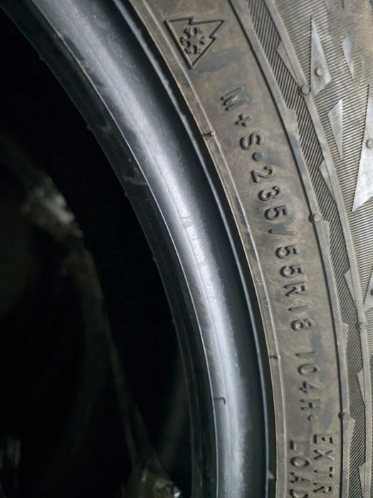 Set iarna 235/55R18 Nokian ca nou