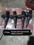 Injector injectoare 1.9 bkc passat b6.  Skoda.  Touran.  Golf 5.