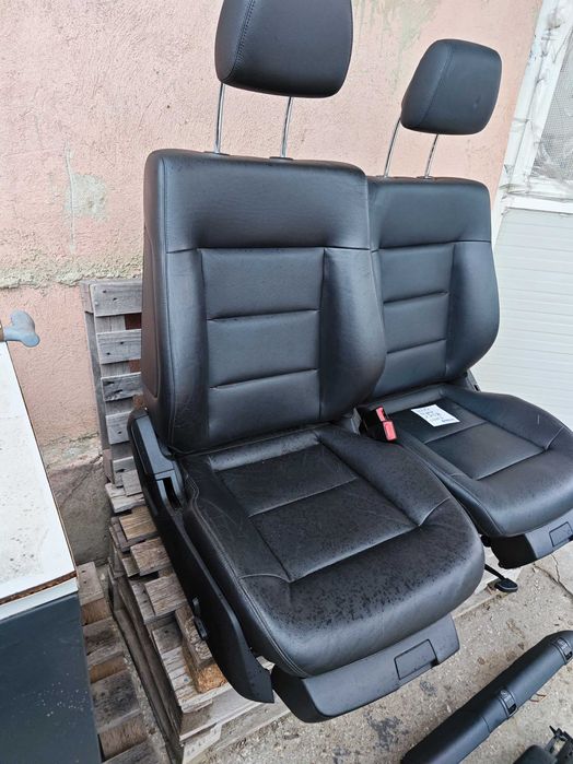 Черен кожен салон Мерцедес W212 Комби Седалки Мерцедес Е класа Н258