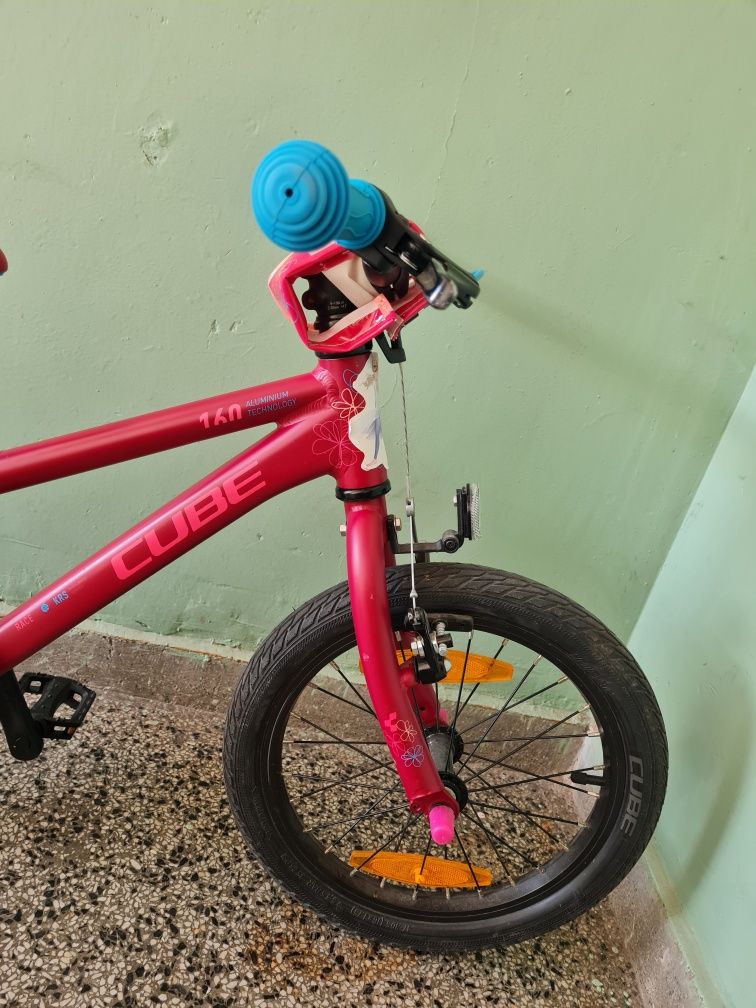 Продавам Cube race 160 Kids алуминиево детско колело за момиче