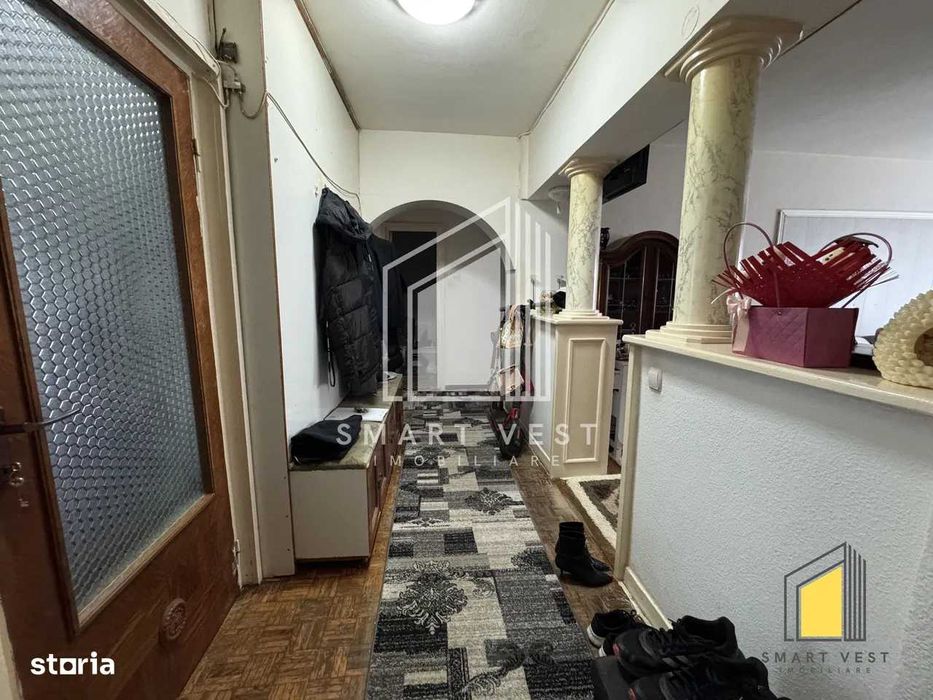 Proprietar oferă spre vânzare   4 camere din BCA  Micro 16