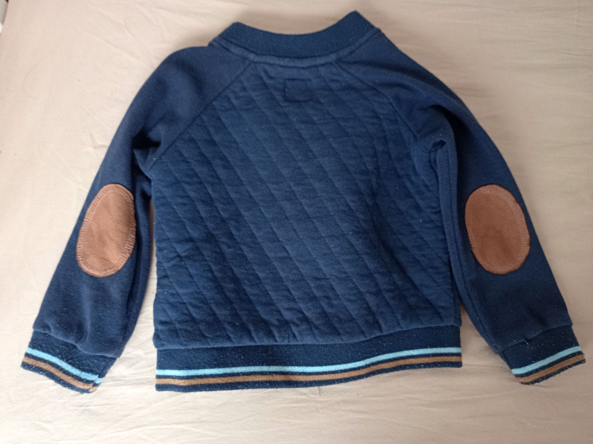 Tinute ocazie baiat mar 86 + cadou