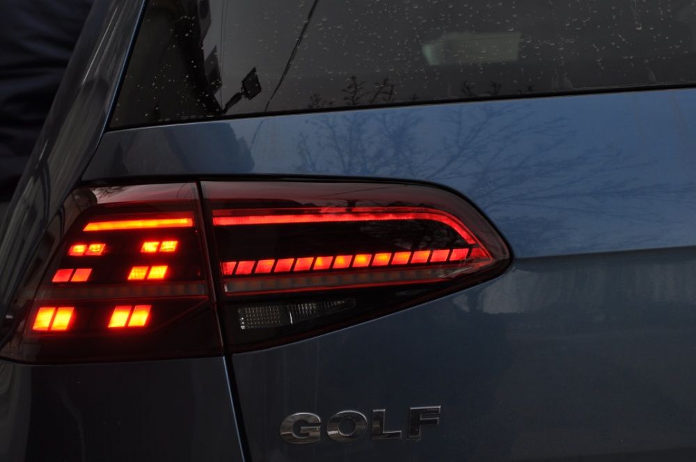 Stopuri LED VW Golf 7 semnalizare dinamica Facelift look