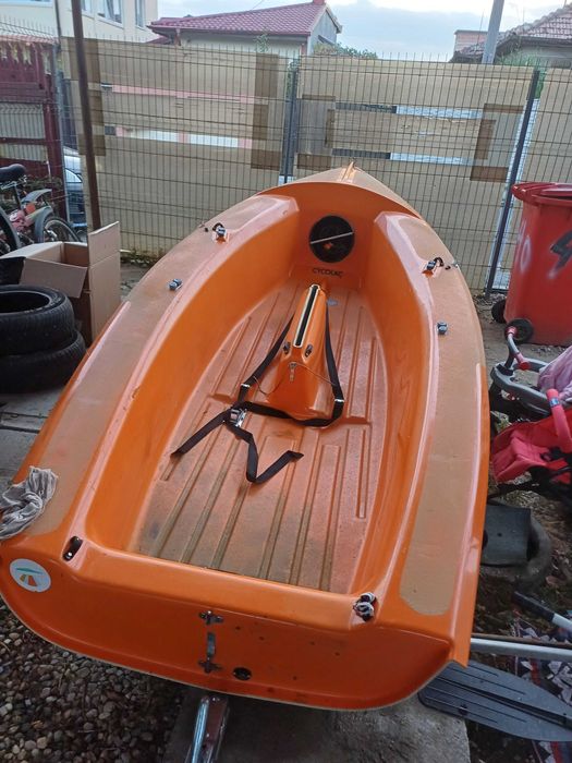 Barcă cu vele 3.80 m