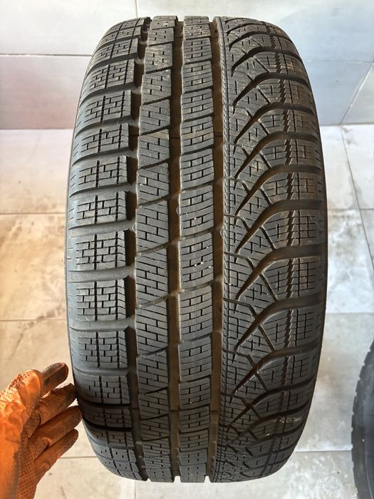 Anvelope de Iarna Pirelli 245 40 R19 Demo