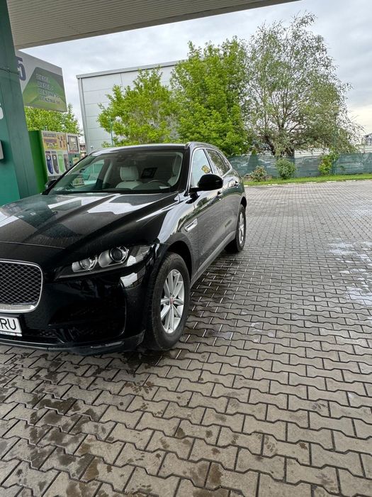 Jaguar F-Pace Intr-o conditie foarte buna