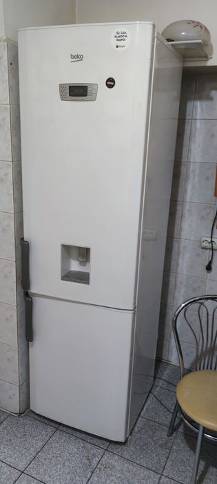 combo Beko masina spalat + frigider + cuptor microunde