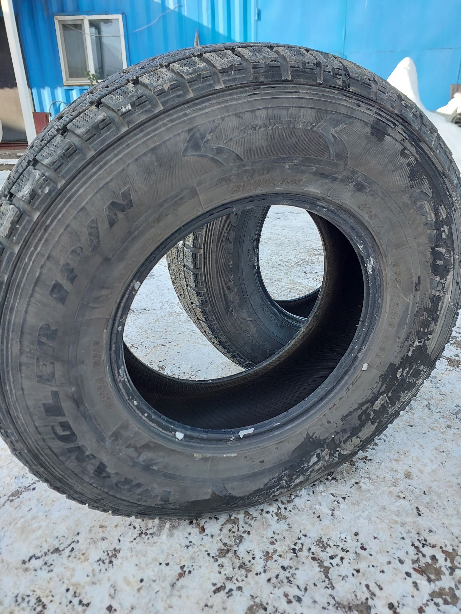 265/70/16  goodyear wrangler ip/n