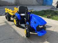 Синий трактор с надувными колесами