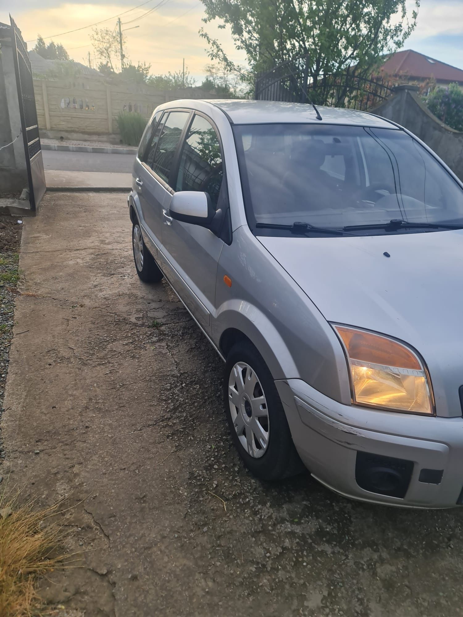 Ford fusion 2010. 1.4.benzina